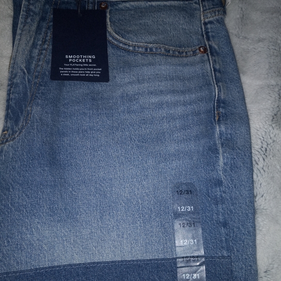 Gap Cheeky Straight Patchwork Jeans - Picture 2 of 9